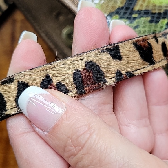 CLEVER CARRIAGE CHEETAH PYTHON TOTE - Picture 5 of 14